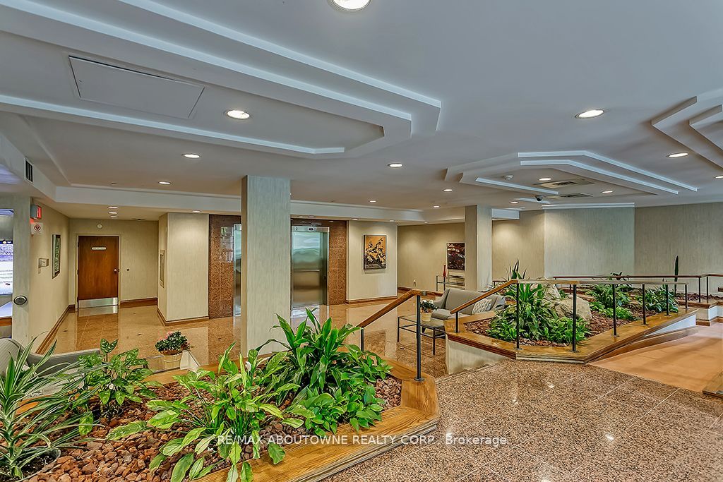1901 Pilgrims Way 706