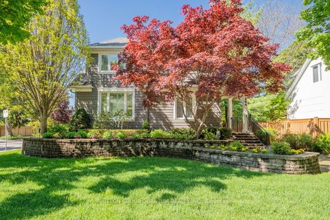 264 Douglas Avenue Oakville ON L6J 3S4