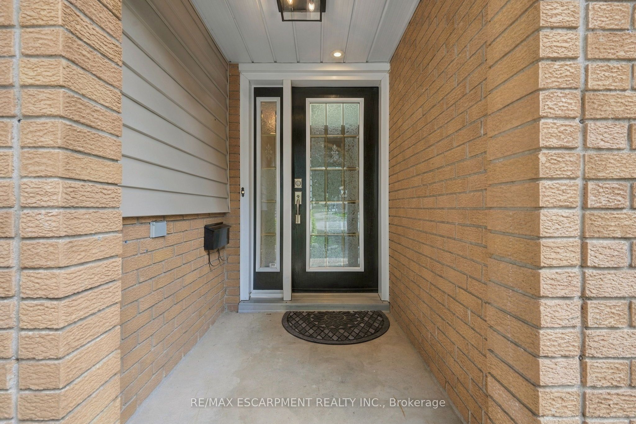 39 Rosemount Avenue