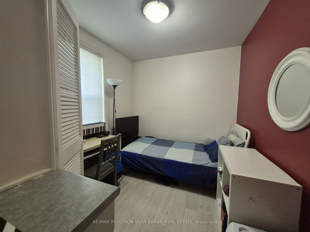 Photo of 127 Parkview Avenue, Toronto, ON M2N 3Y4 (MLS # C13412726)