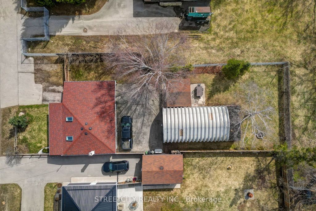 Photo of 483 CLARKE Road, London East, ON N5V 2C8 (MLS # X12922346)