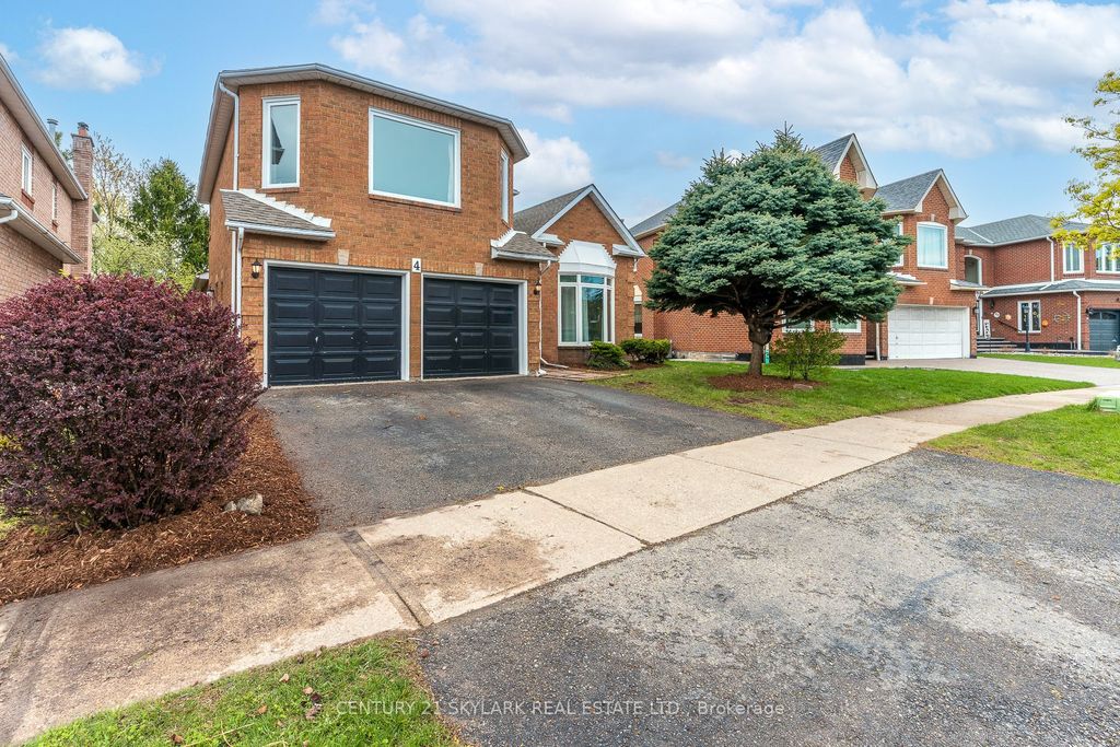 Photo of 4 Leeward Drive, Brampton, ON L6S 5V6 (MLS # W13096674)