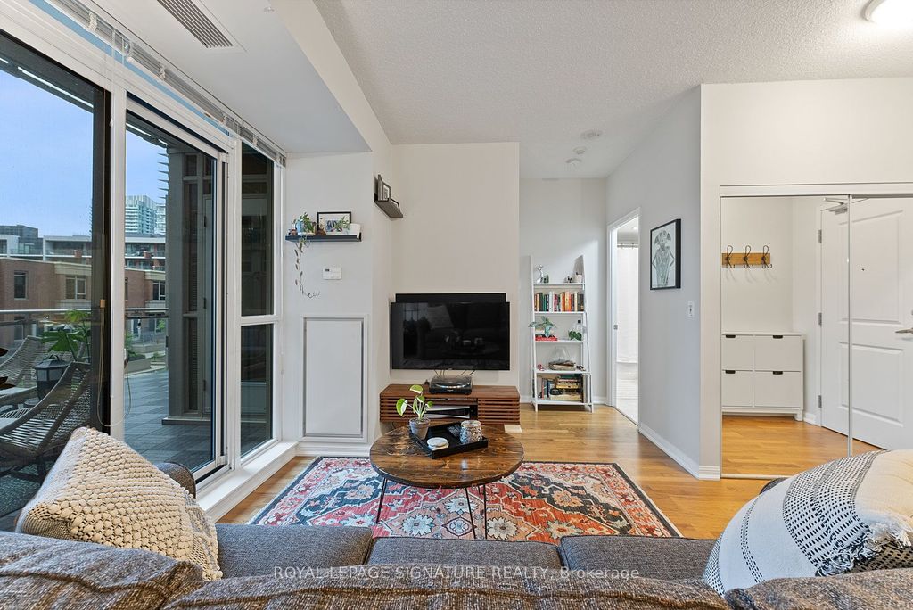 Photo of 628 Fleet Street #316, Toronto, ON M5V 1A9 (MLS # C12686040)