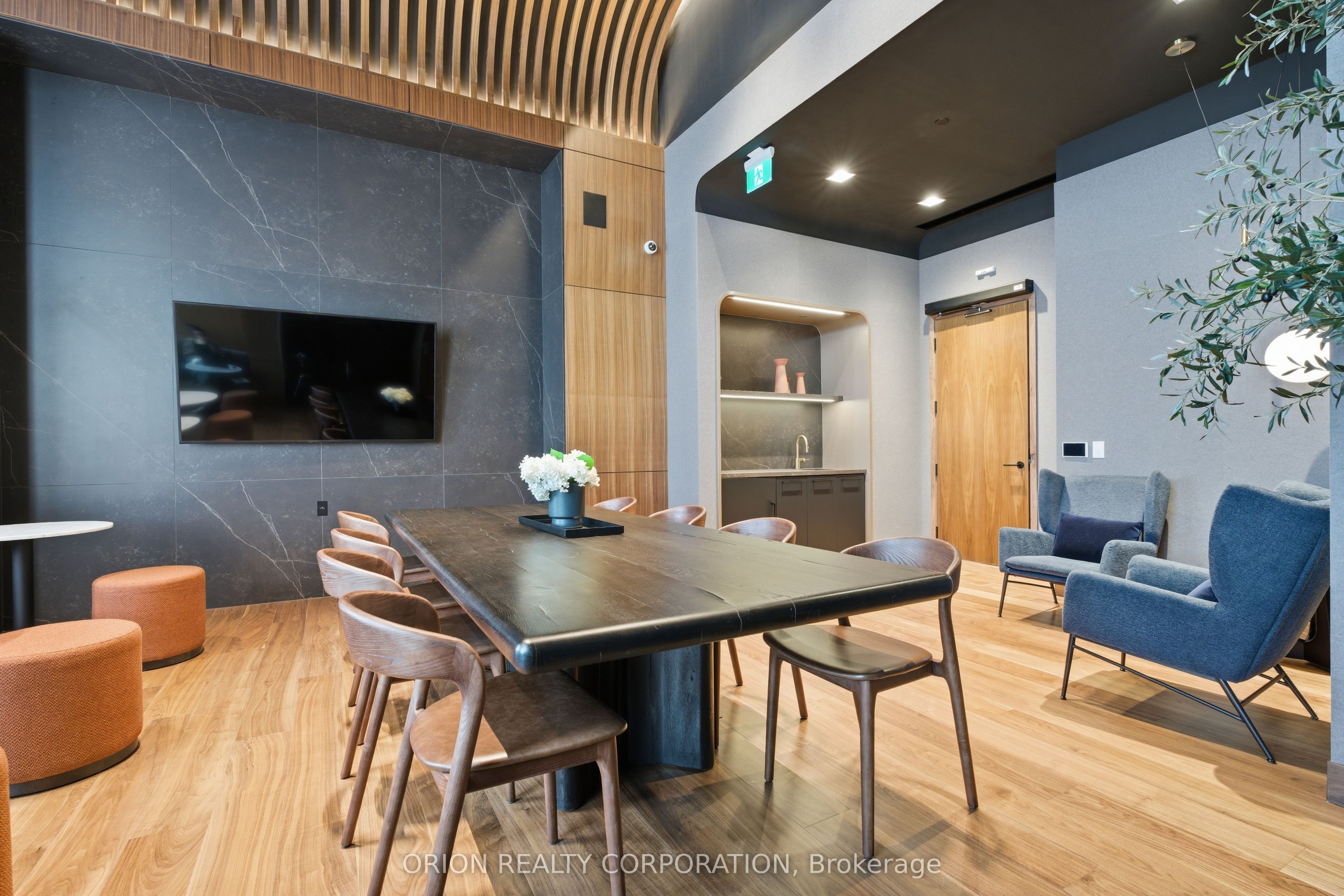 3240 William Coltson Avenue 1704