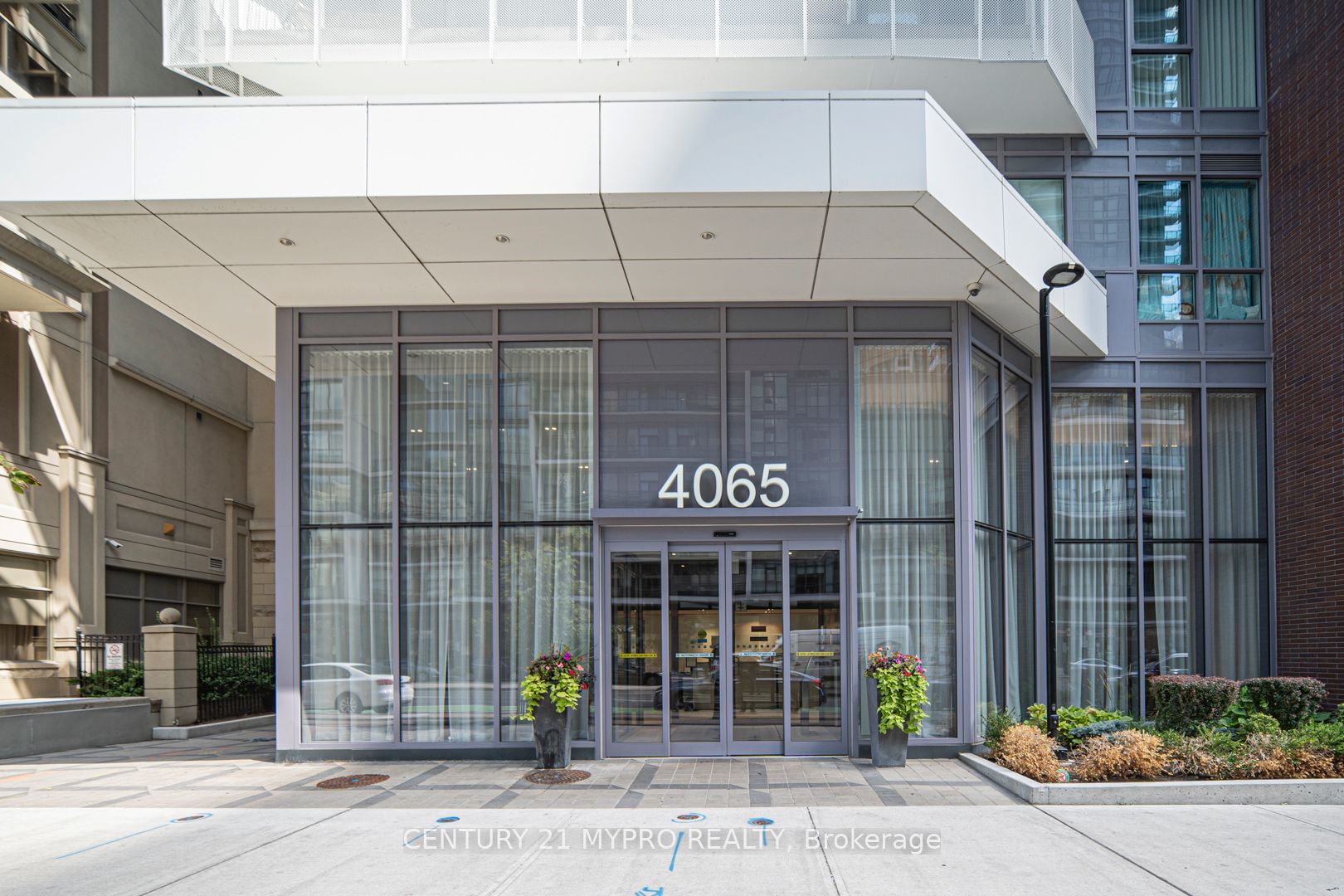 4065 Confederation Parkway 2801