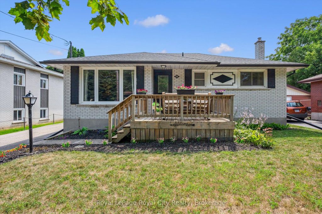 Photo of 24 Julia Drive, Guelph, ON N1H 5W1 (MLS # X12959340)