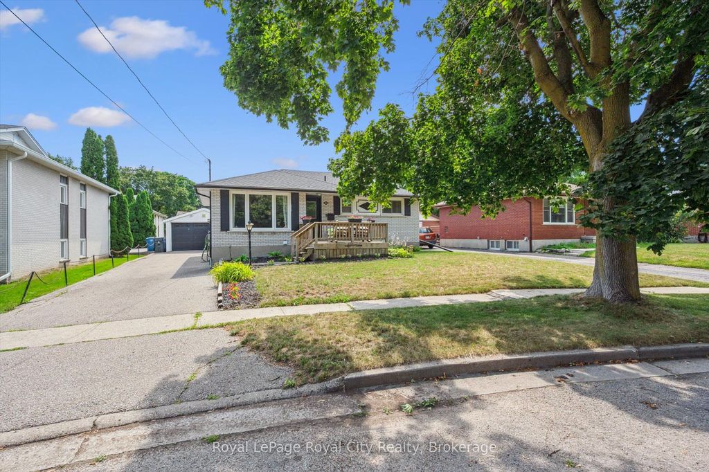 Photo of 24 Julia Drive, Guelph, ON N1H 5W1 (MLS # X12959340)