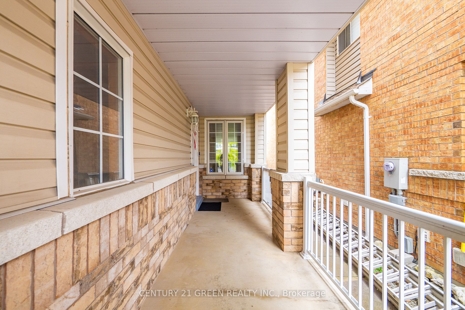 32 Dills Crescent