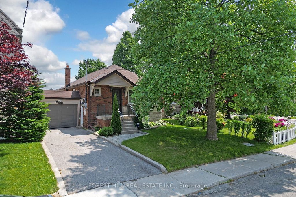 Photo of 21 Presteign Avenue, Toronto, ON M4B 3A9 (MLS # E12458767)