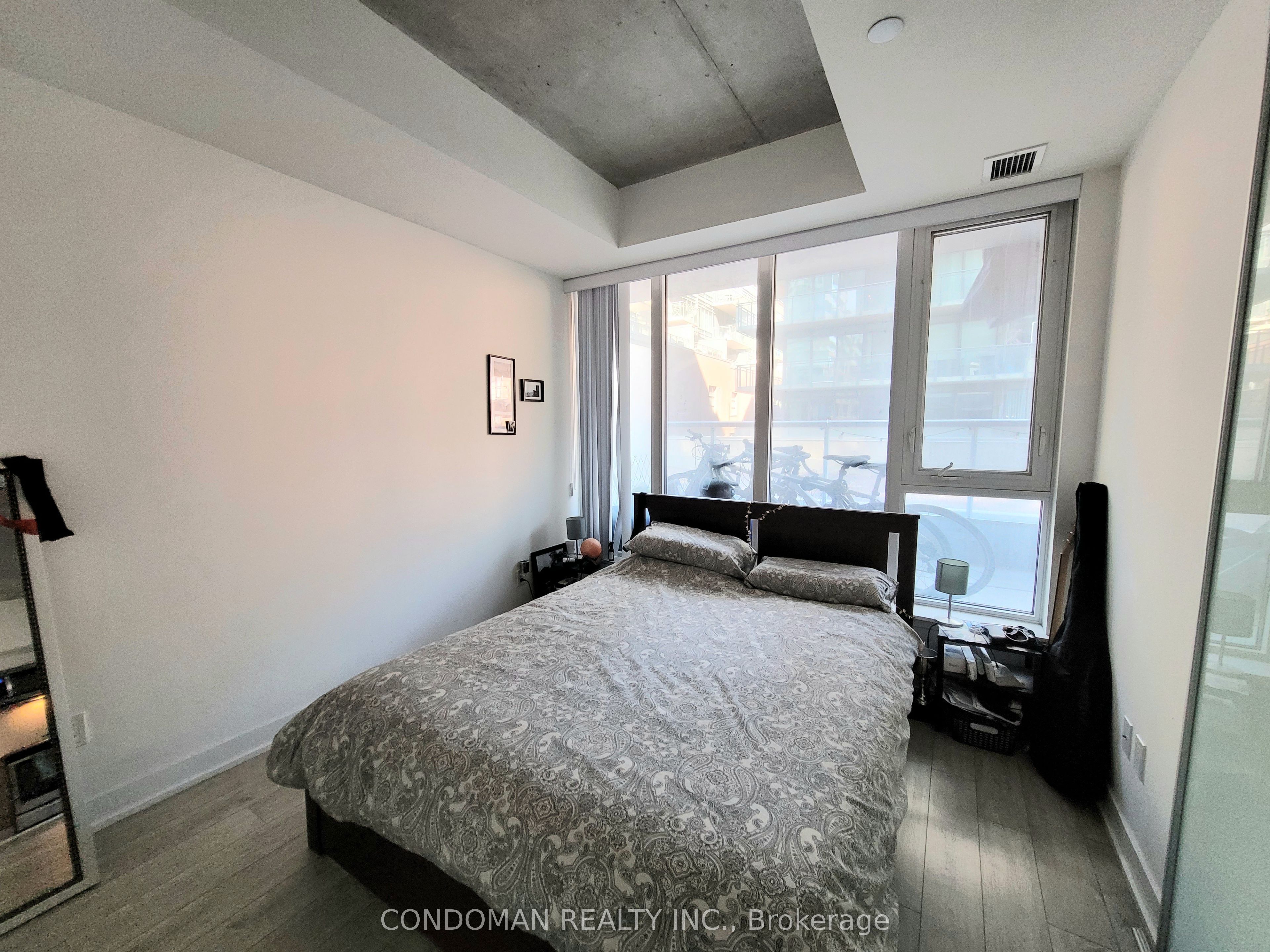 25 Baseball Place 202