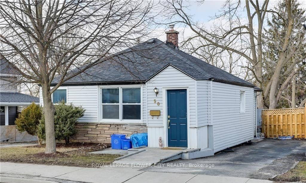 Photo of 50 Emery Street W, London South, ON N6J 1R6 (MLS # X12583854)