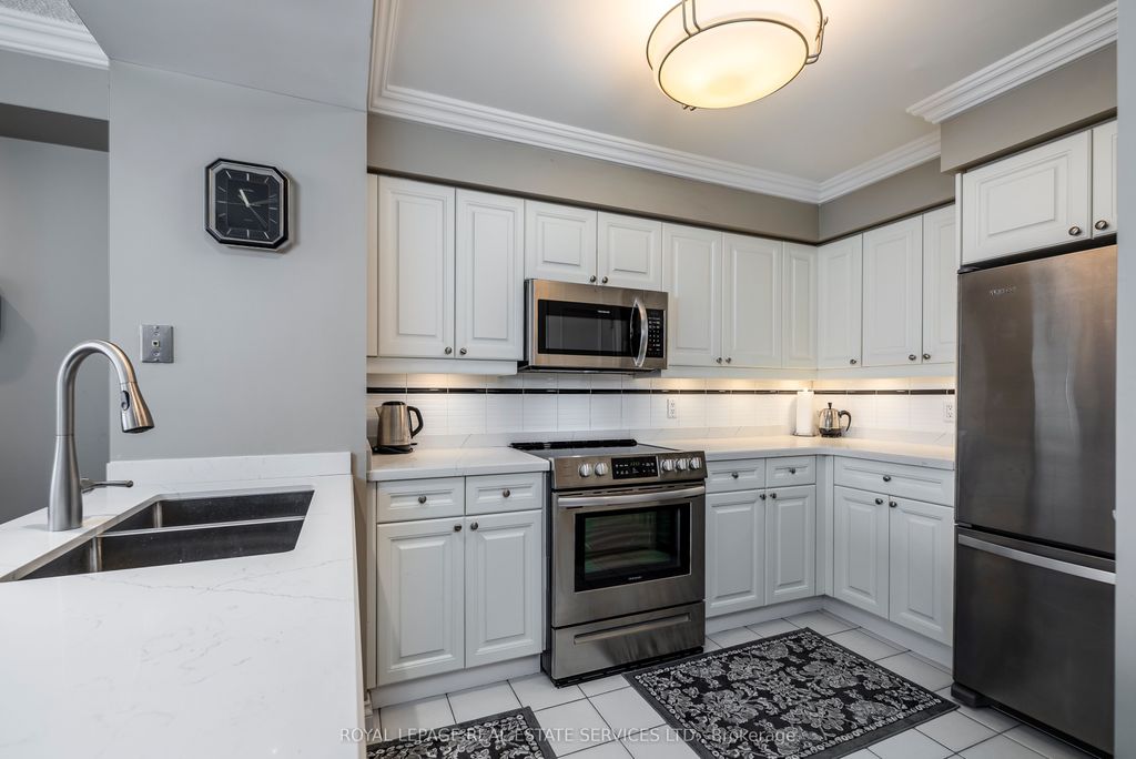 Photo of 1 Palace Pier Court #2812, Toronto, ON M8V 3W9 (MLS # W12628994)