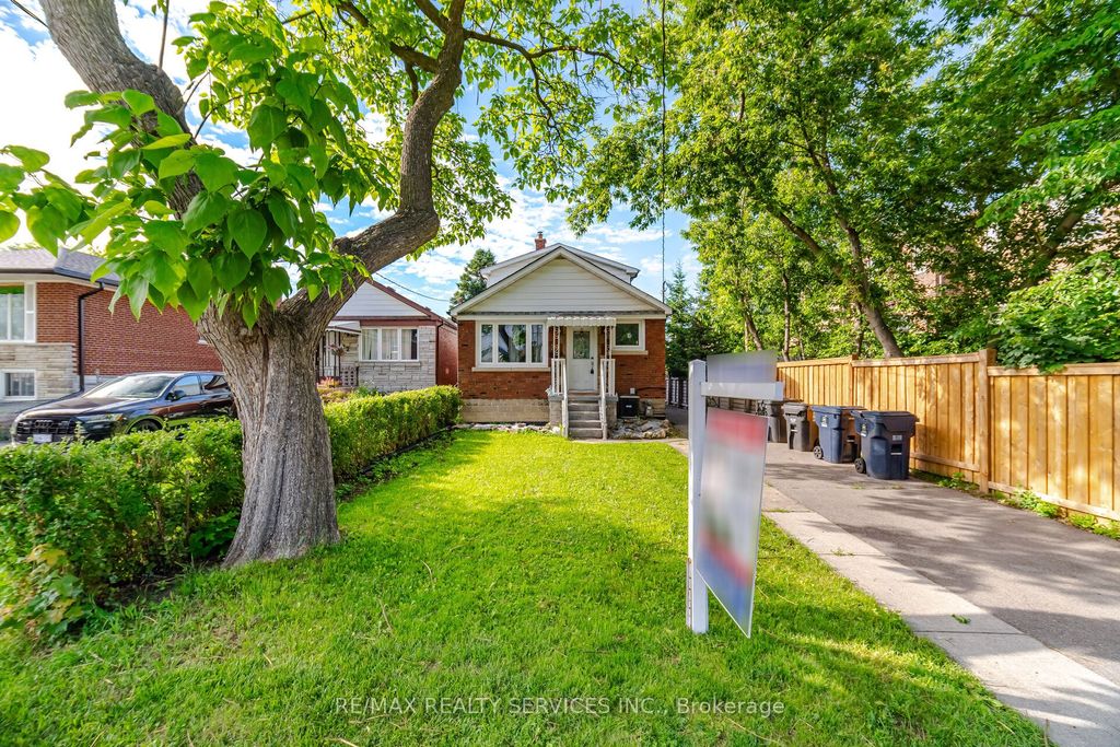 Photo of 30 Elder Avenue, Toronto, ON M8W 1S4 (MLS # W13496466)
