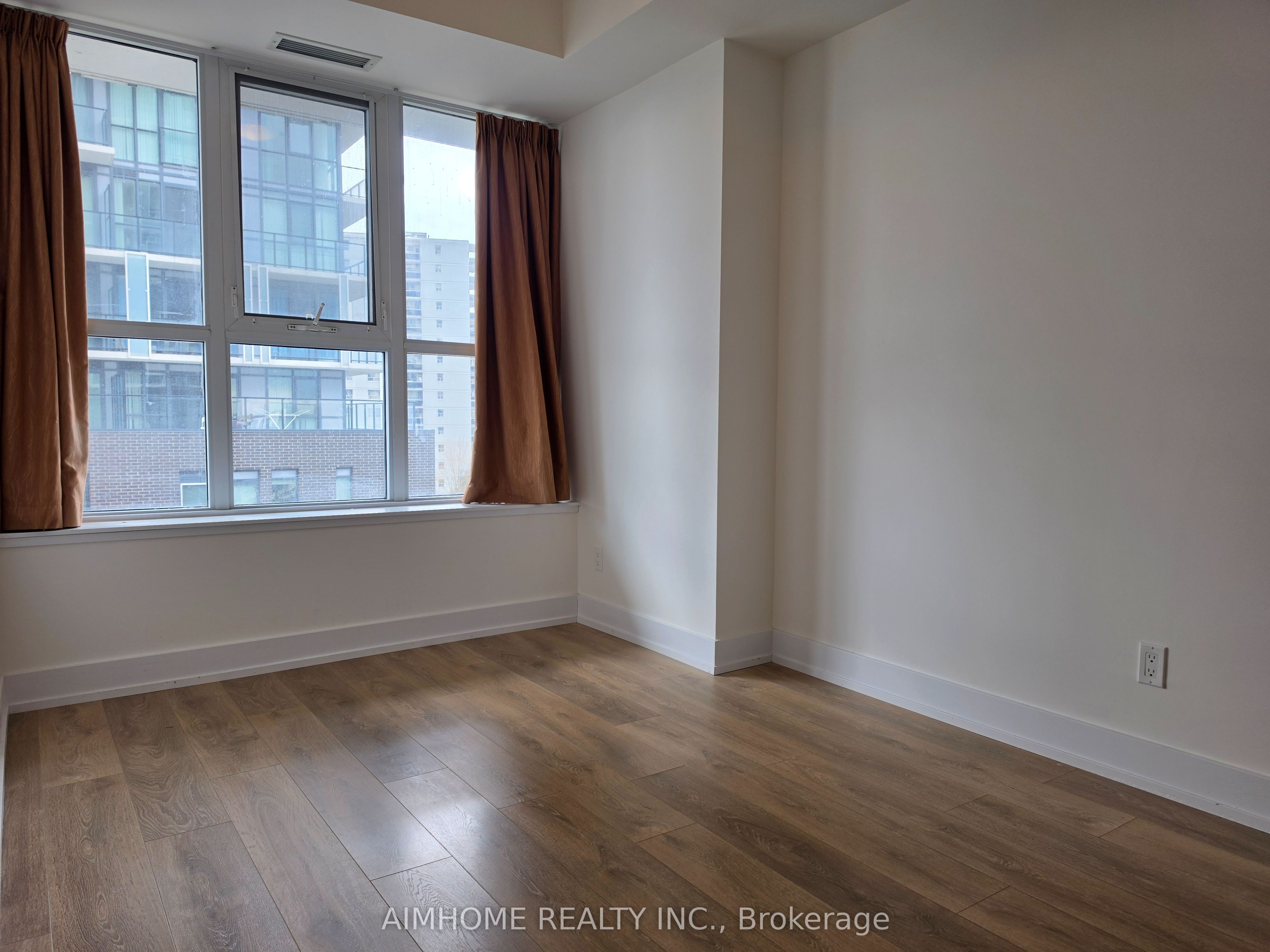 150 Fairview Mall Drive 504