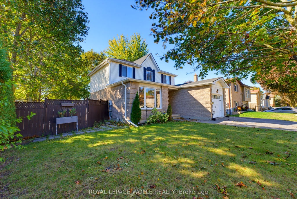 Photo of 74 Stirling Macgregor Drive, Cambridge, ON N1S 4T1 (MLS # X14026824)