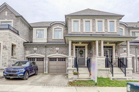 25 Collier Crescent Markham ON L6E 0T2