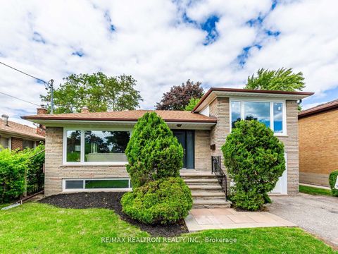 Photo of 4 Chater Court, Toronto, ON M6B 2N2 (MLS # C12458794)