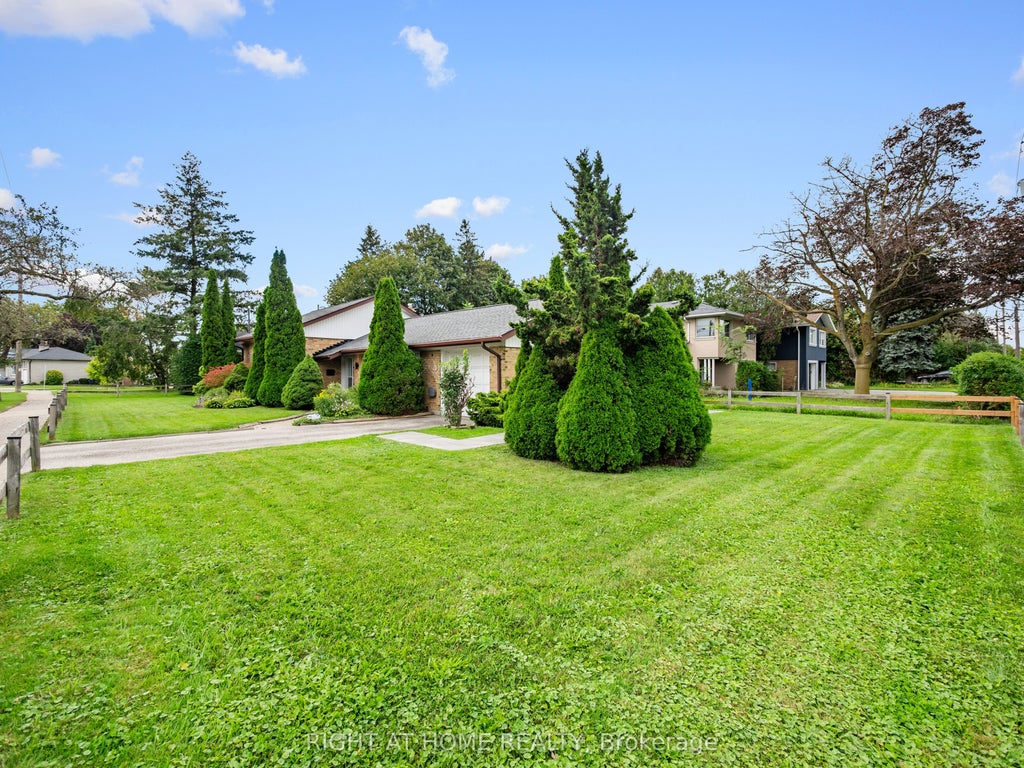 Photo of 2 Leavenworth Crescent, Toronto, ON M9C 1T3 (MLS # W13798542)