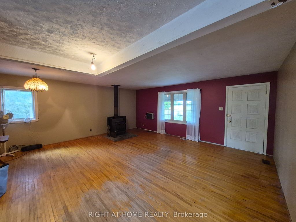 Photo of 326 Calabogie Road, McNab/Braeside, ON K7S 3G8 (MLS # X12401805)