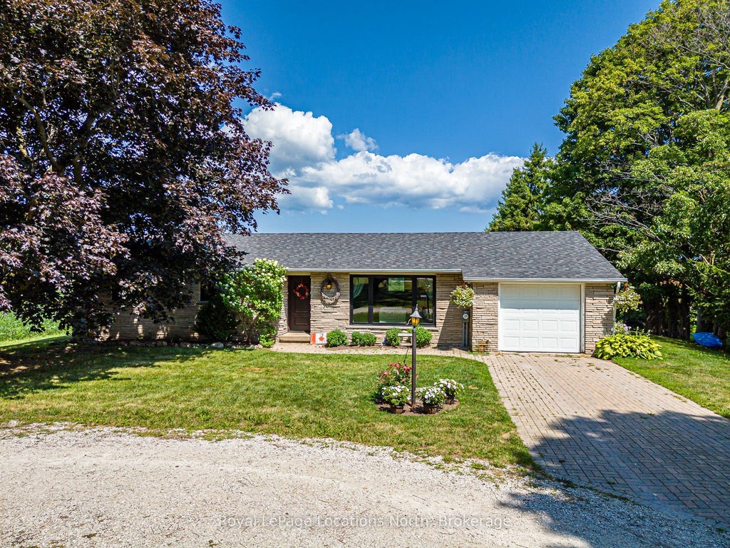 Photo of 728099 21 Side Road, Blue Mountains, ON N0H 1J0 (MLS # X13650362)