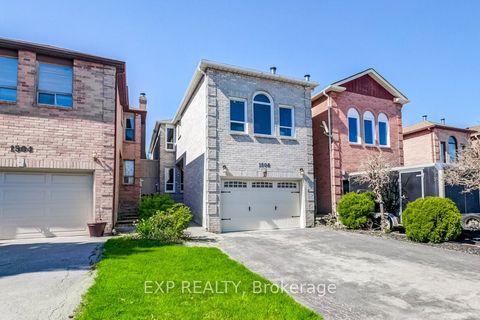 1506 Prince John Circle Oakville ON L6J 6T1