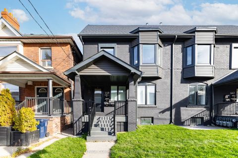 449 Lansdowne Avenue A Toronto ON M6H 3Y2