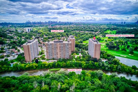 Photo of 240 Scarlett Road #405, Toronto, ON M6N 4X4 (MLS # W12632148)