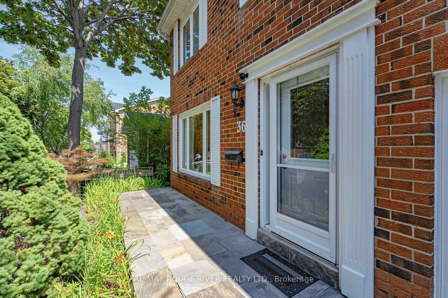 36 Nimrod Crescent
