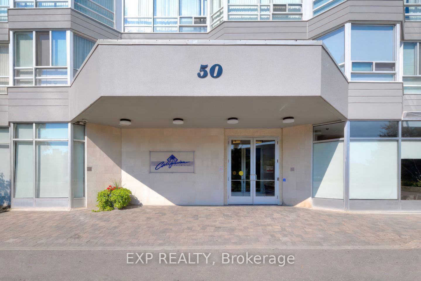 50 Kingsbridge Garden Circle 106