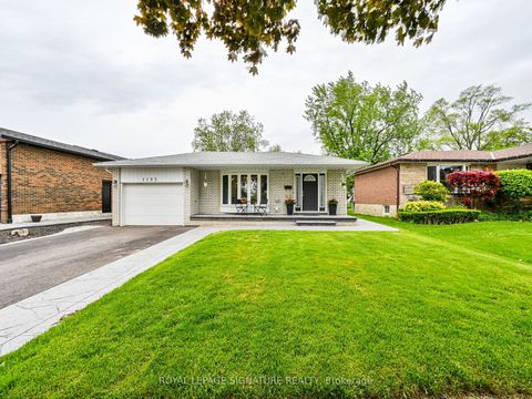 1195 Chada Avenue Mississauga ON L5C 1P8