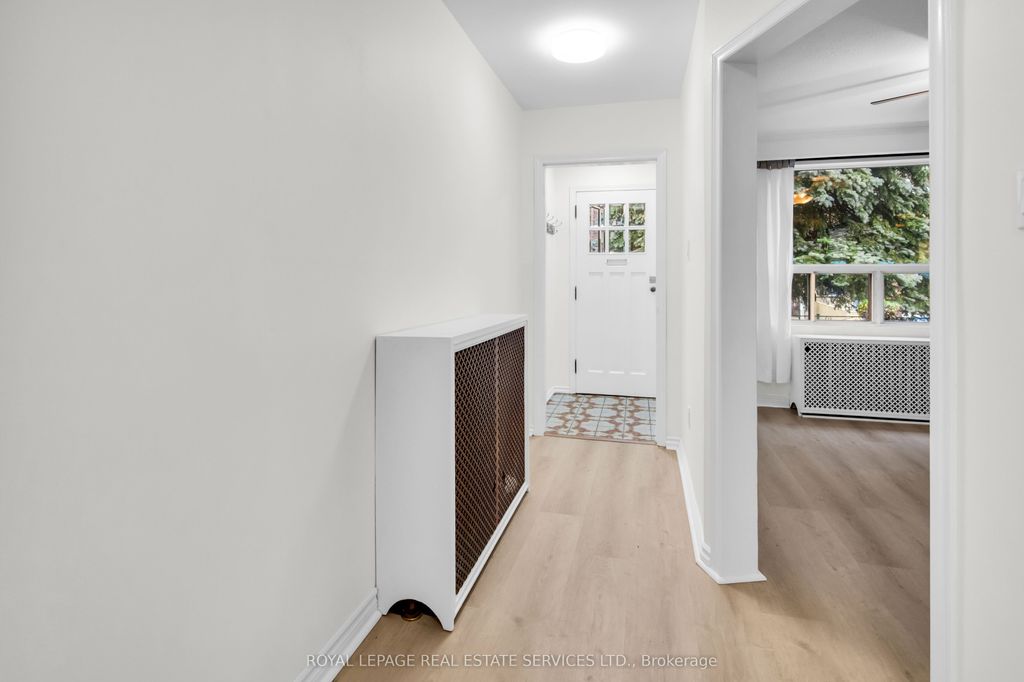 Photo of 56 Arlington Avenue, Toronto, ON M6G 3K8 (MLS # C13535956)