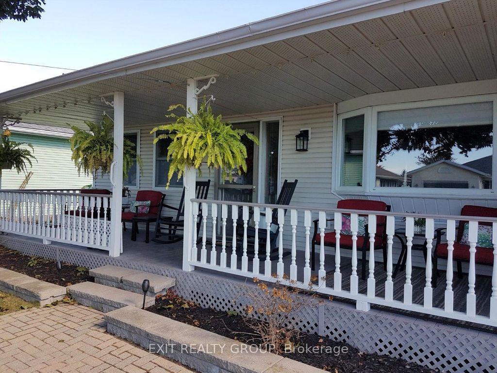 Photo of 1 Quaker Court, Prince Edward County, ON K0K 3L0 (MLS # X12798694)