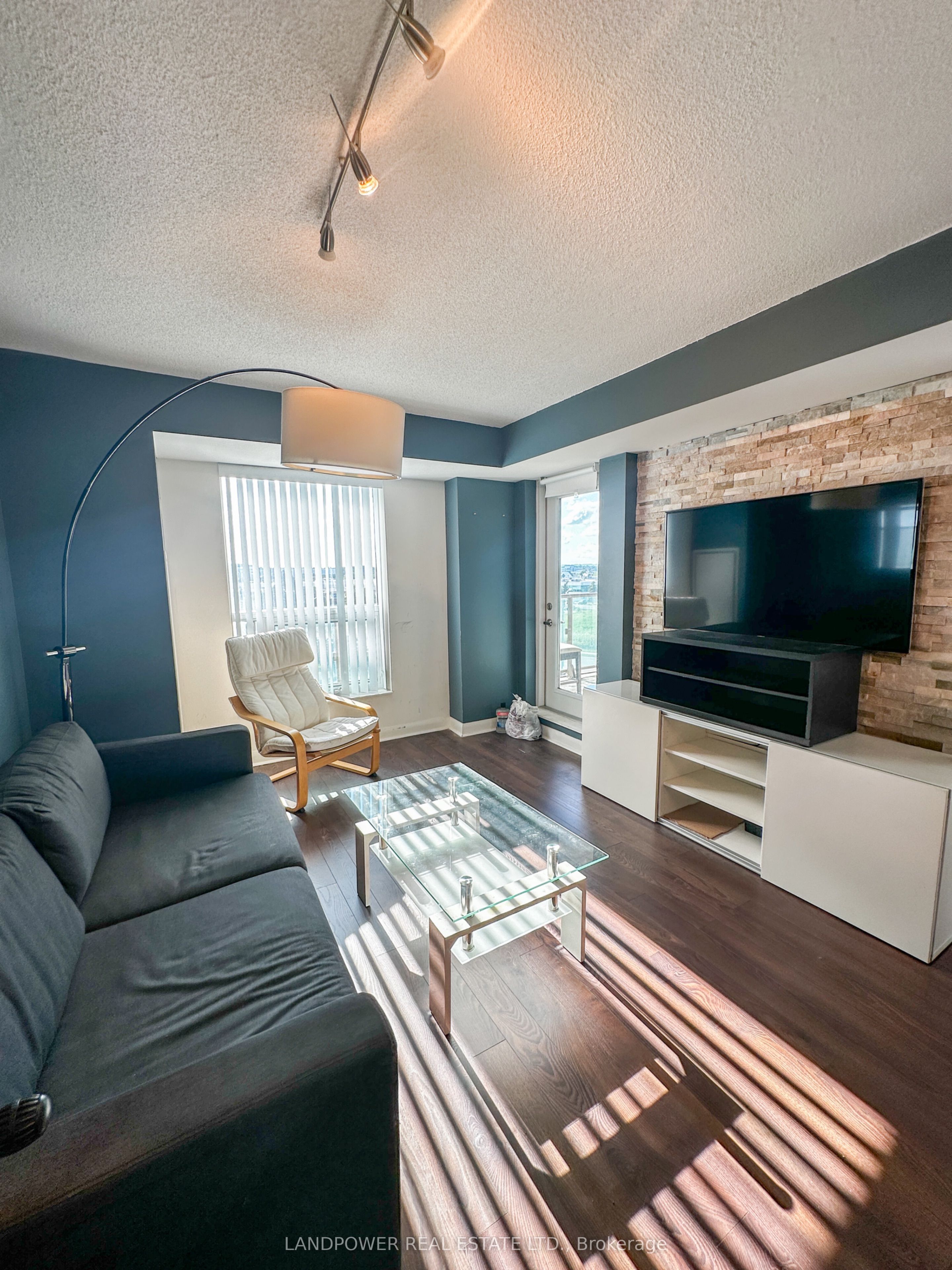 75 Norman Bethune Avenue 504