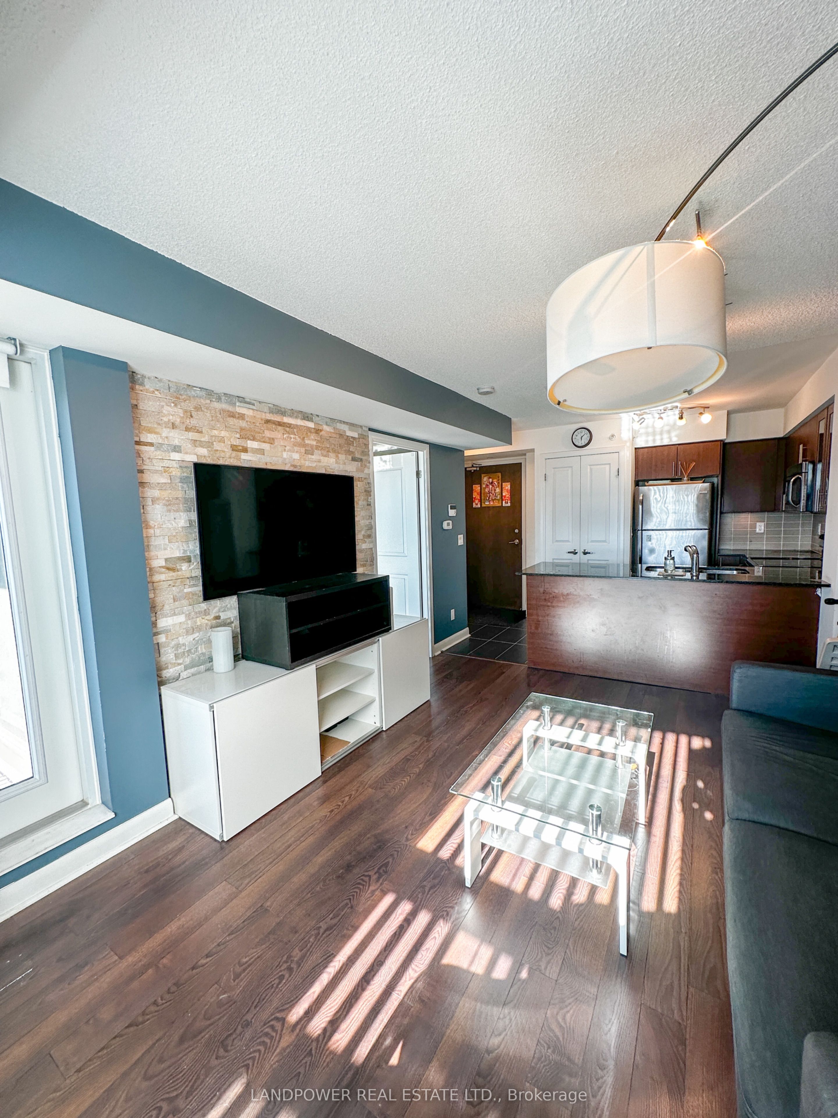 75 Norman Bethune Avenue 504