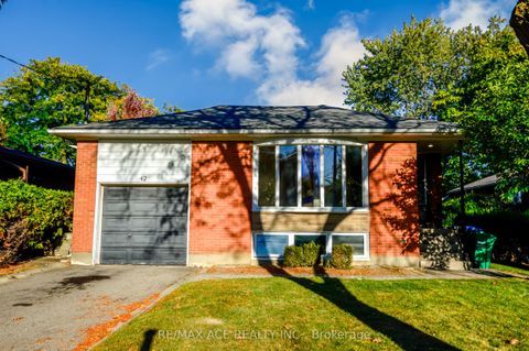 42 Swanhurst Boulevard Mississauga ON L5N 1B7