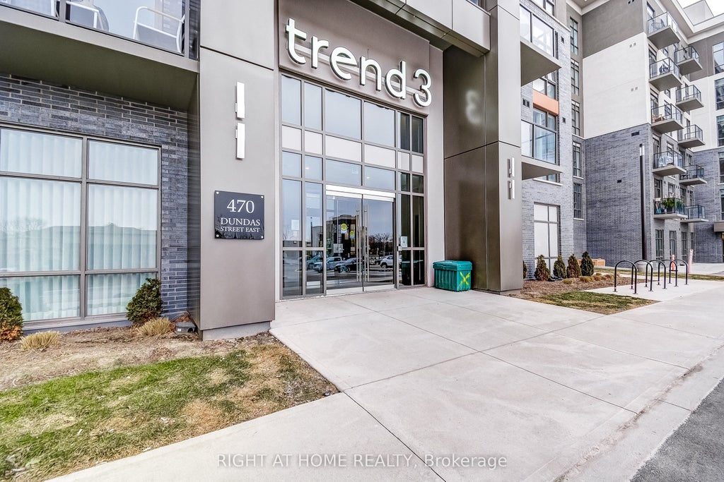 Photo of 470 Dundas Street E #604, Hamilton, ON L8B 2A6 (MLS # X13453332)