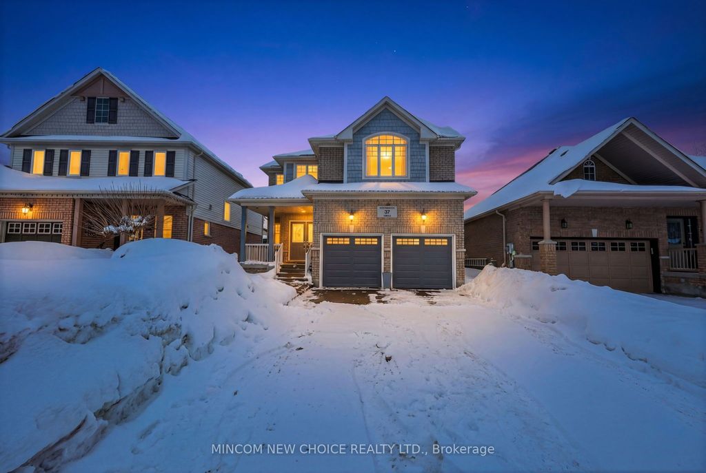 Photo of 37 Westminster Circle, Barrie, ON L4M 0A4 (MLS # S12824536)