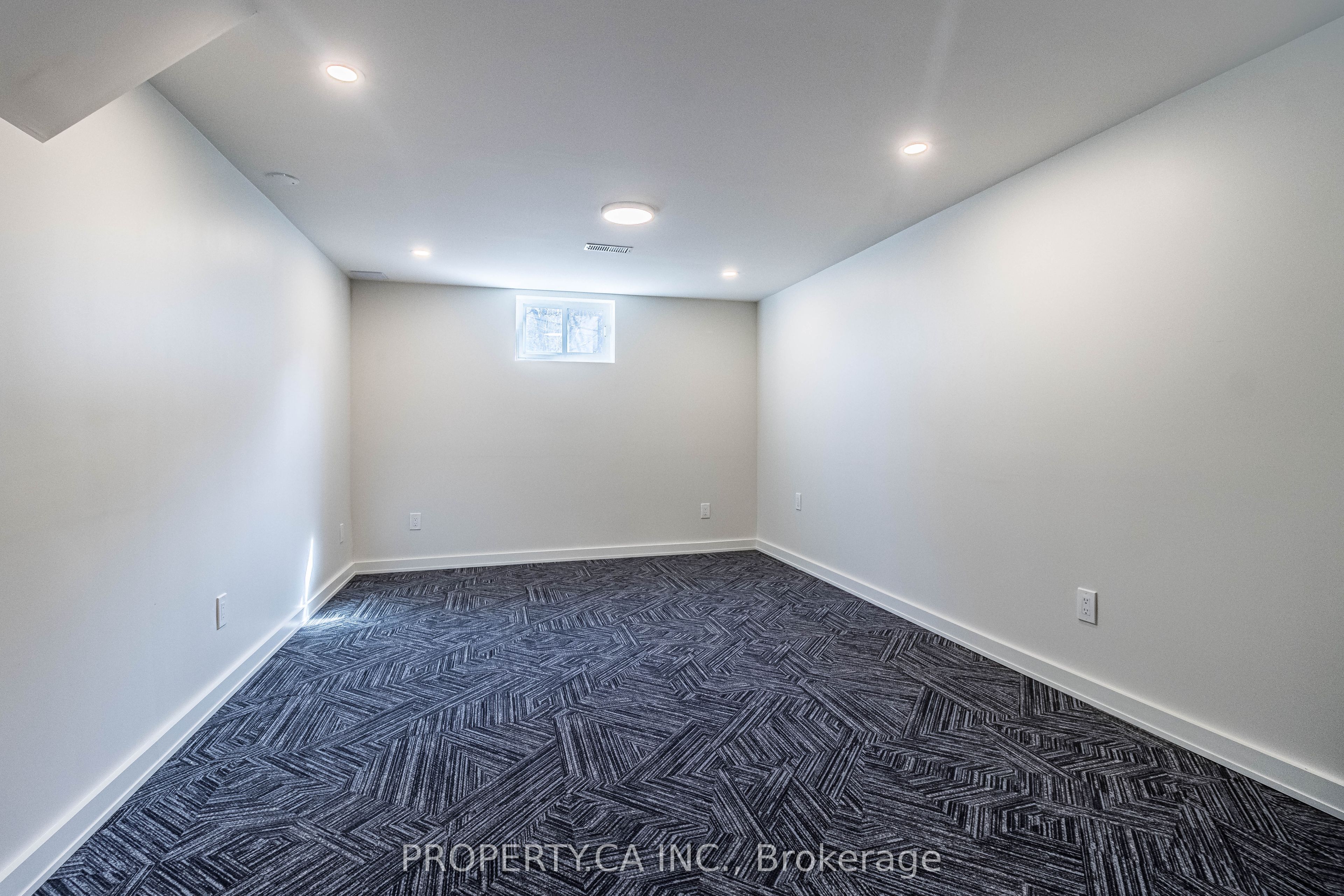3470 Enniskillen Circle S Basement