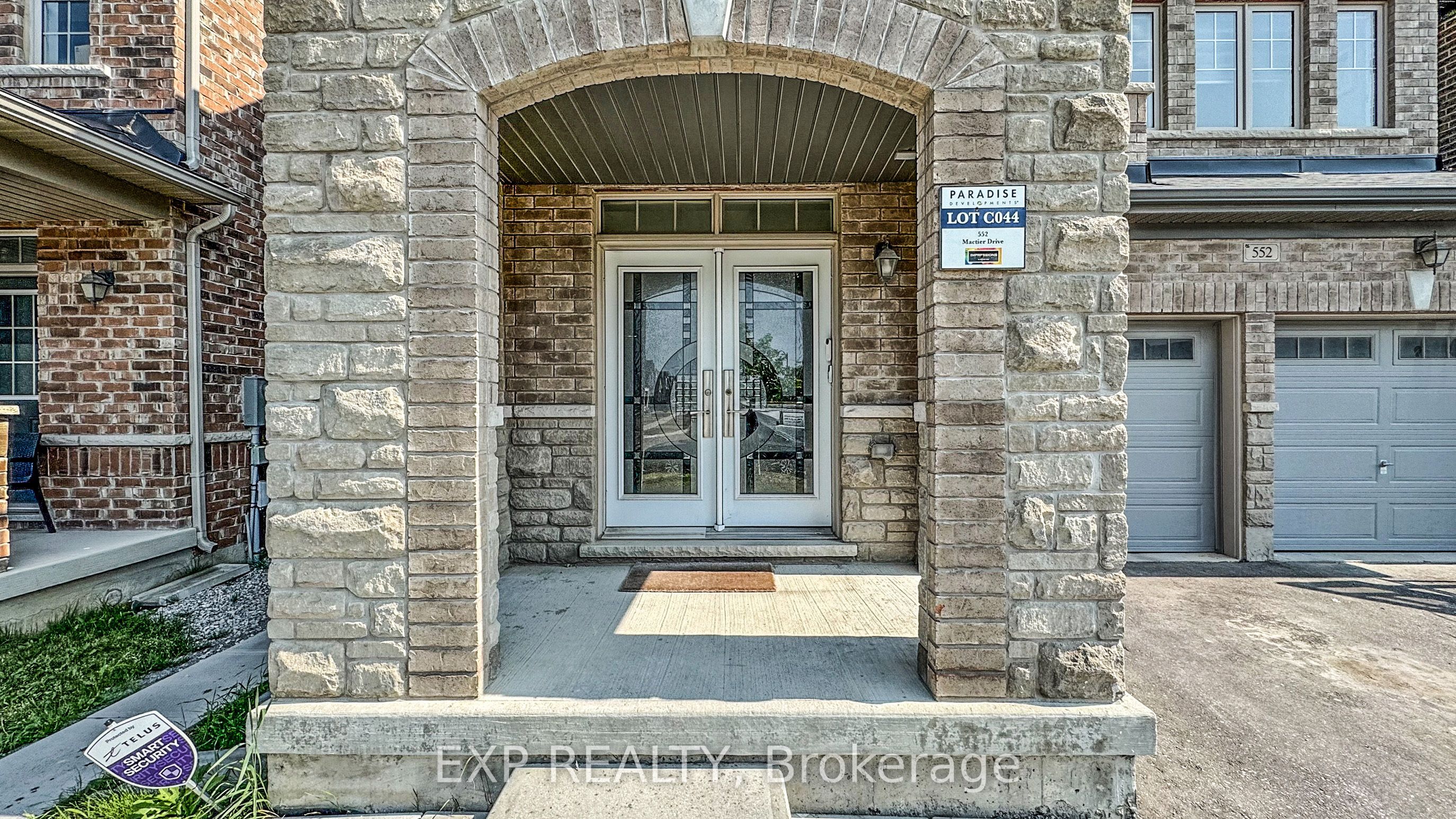 552 Mactier Drive S