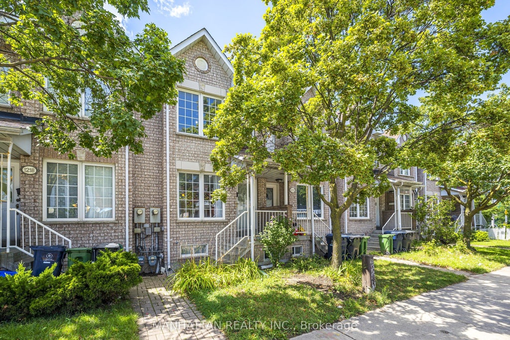 Photo of 1220 Weston Road, Toronto, ON M6M 4P4 (MLS # W13633002)