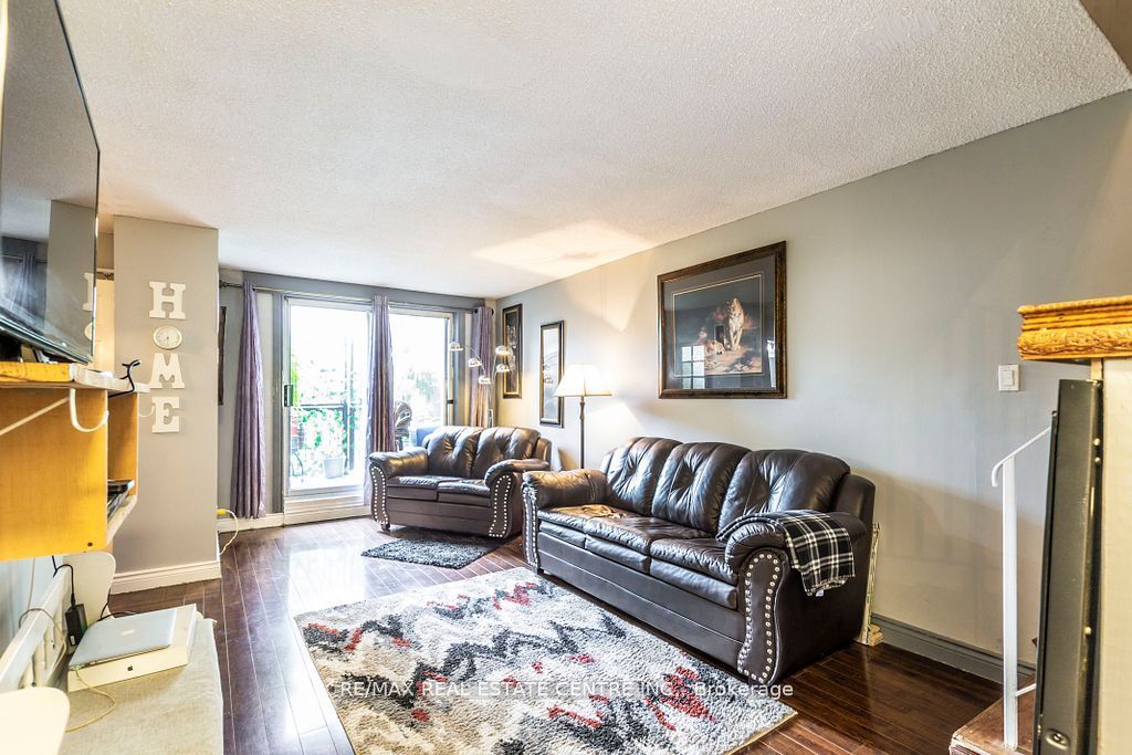 Photo of 2095 Roche Court #124, Mississauga, ON L5K 2C8 (MLS # W12653034)