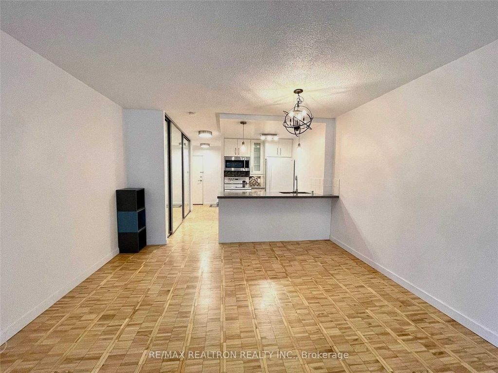 Photo of 22 Shallmar Boulevard #206, Toronto, ON M5N 2Z8 (MLS # C12933778)