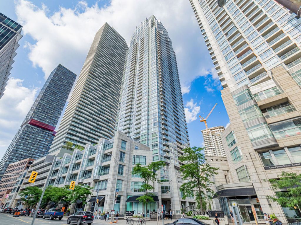 Photo of 2191 Yonge Street #4206, Toronto, ON M4S 3H8 (MLS # C12460472)