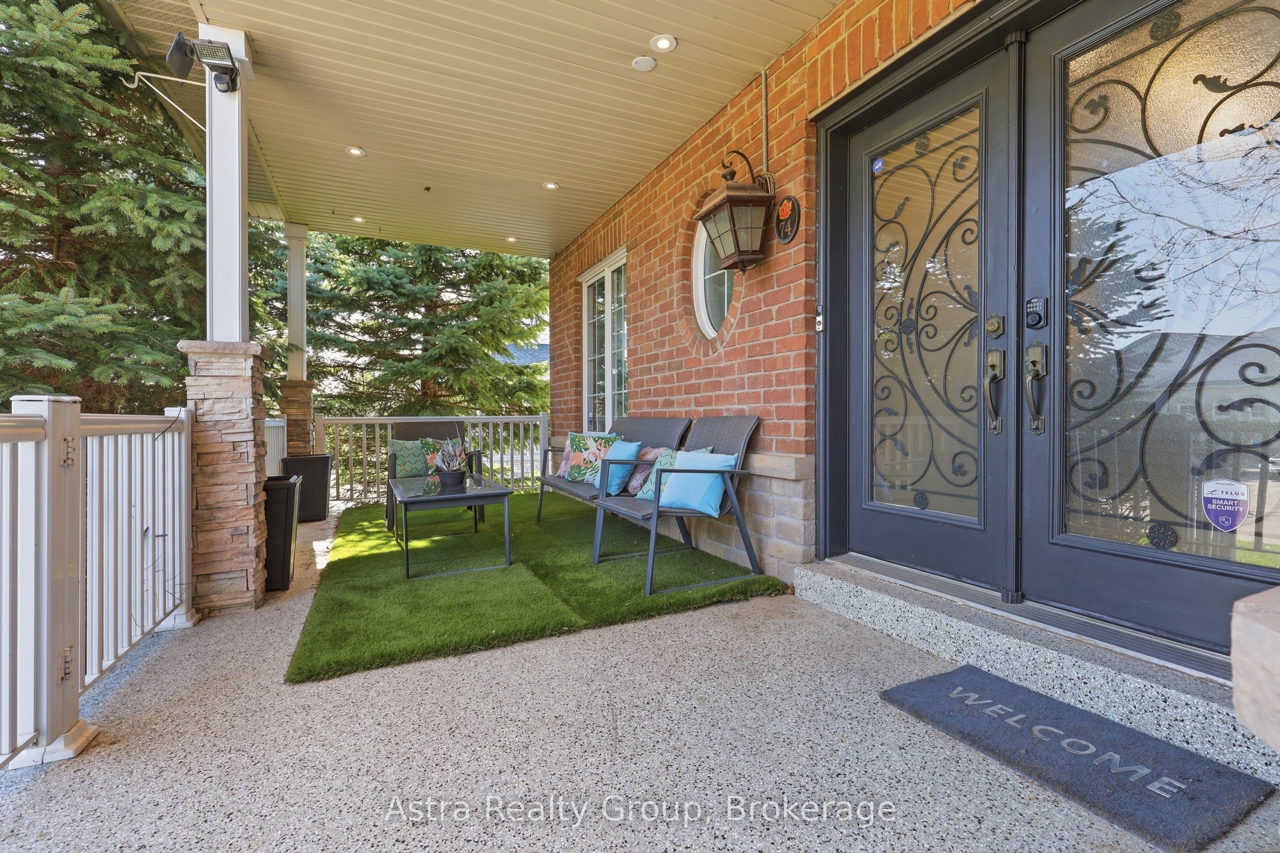 74 Kootenay Ridge