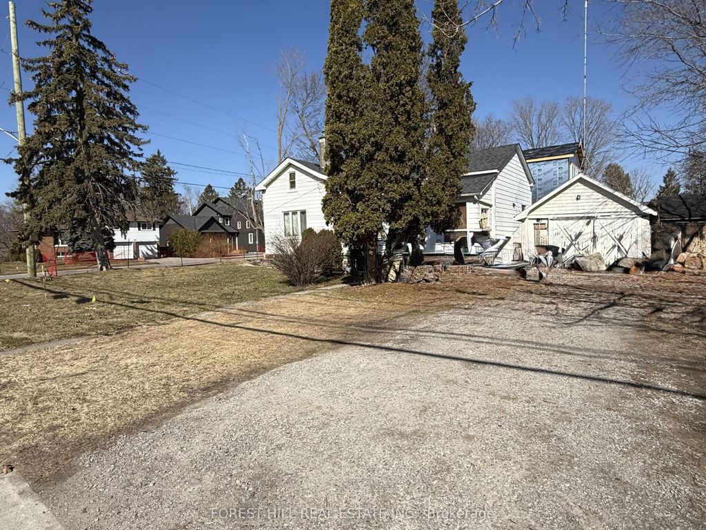 Photo of 1 Queen Street, Whitby, ON L1M 1C5 (MLS # E12723032)