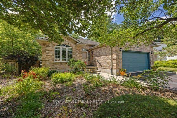 Photo of 557 Inverness Avenue, London North, ON N6H 5R3 (MLS # X13177422)