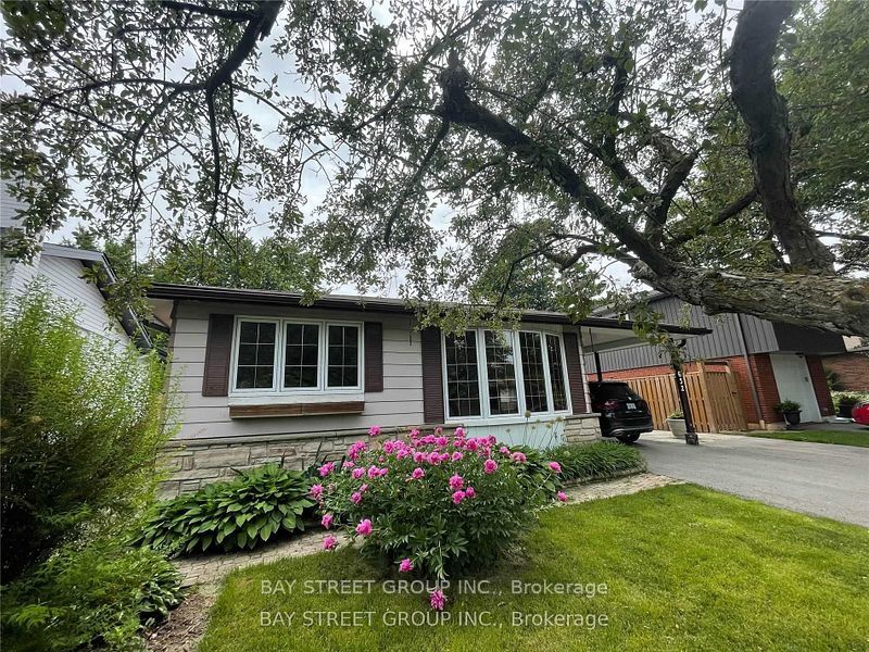 632 Ardleigh Crescent