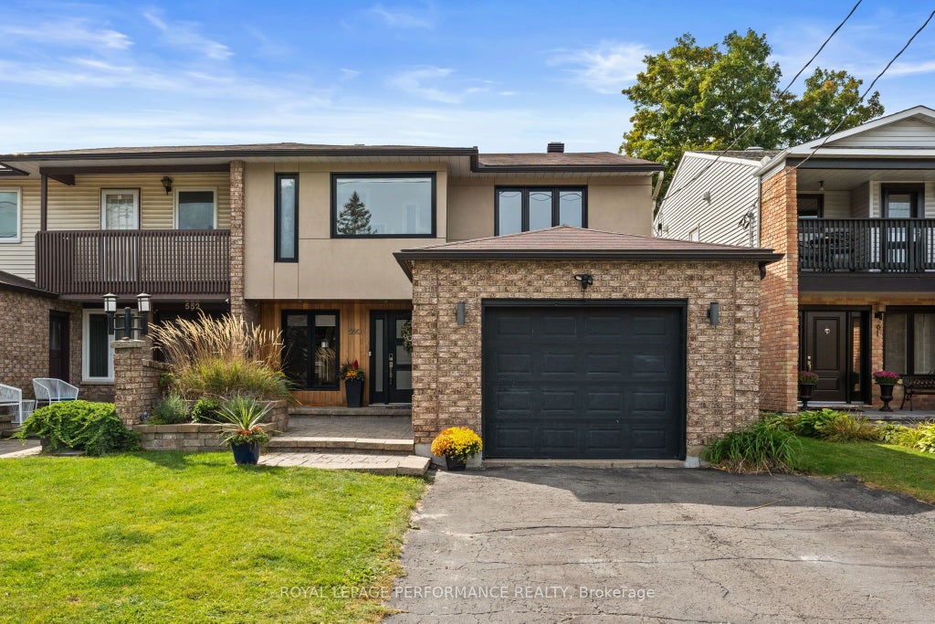 Photo of 550 Foxview Place, Manor Park - Cardinal Glen and Area, ON K1K 4C4 (MLS # X13816986)