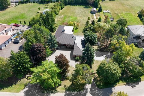 6 Leone Lane Brampton ON L6P 0K9