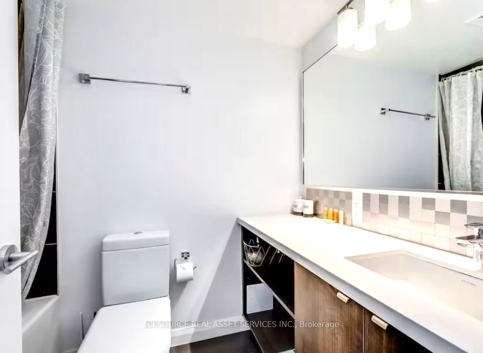 155 Yorkville Avenue 2917